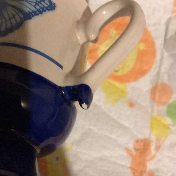 BUTTERFLY 🦋 CUP - Picture 3 of 3